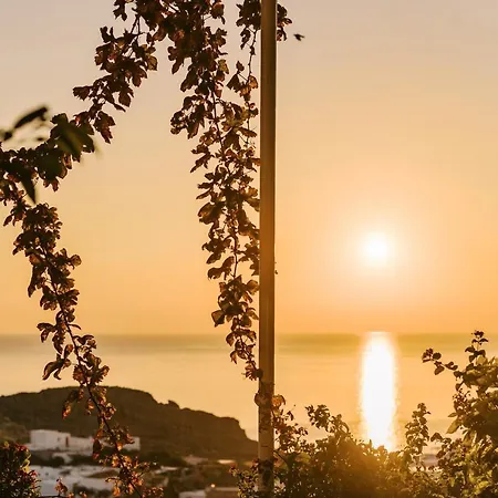 Arte Ξενοδοχείο *